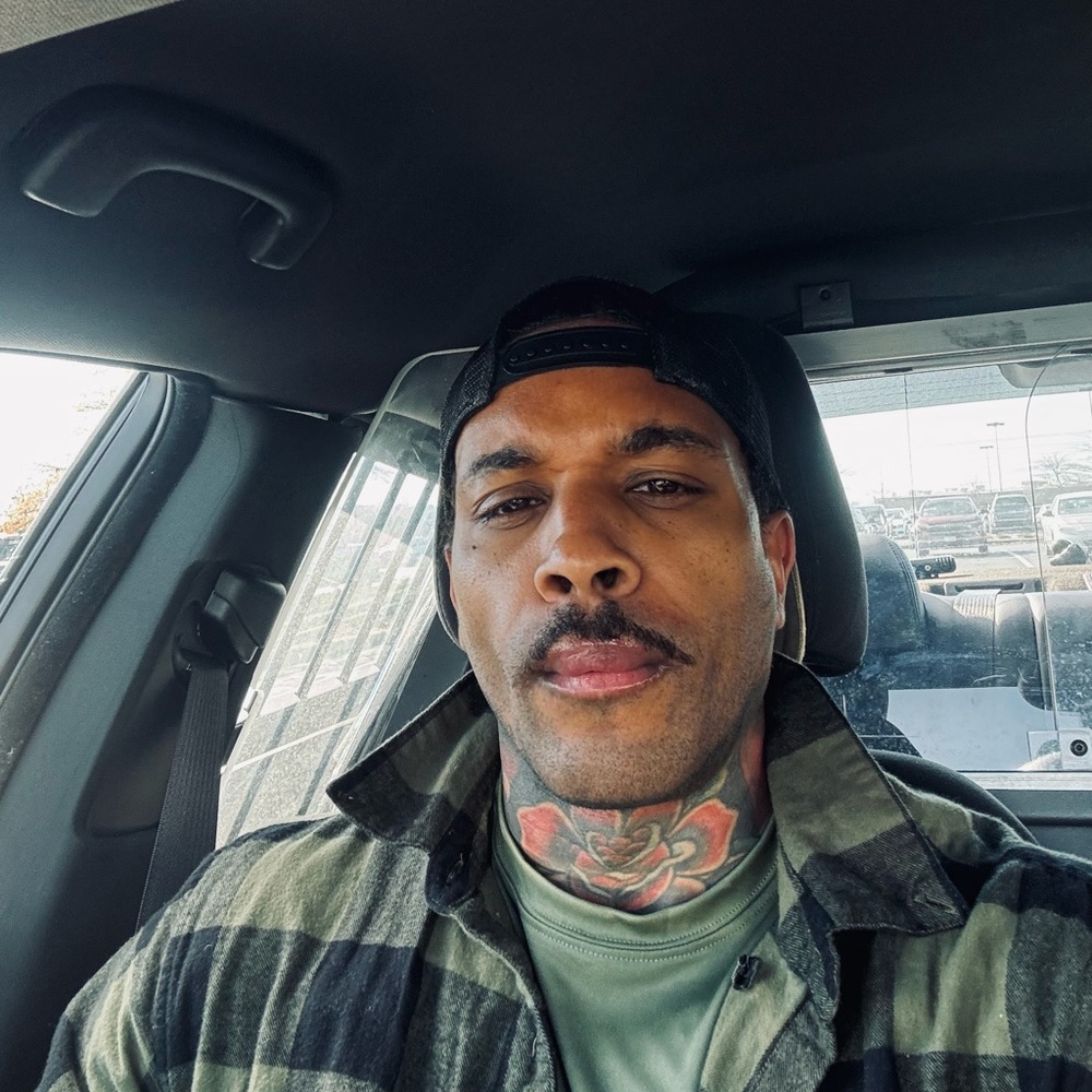 Meet your Posher, Antonio